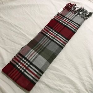 NWT Etereo Fringed Scarf Stylish Plaid Red White Black Grey